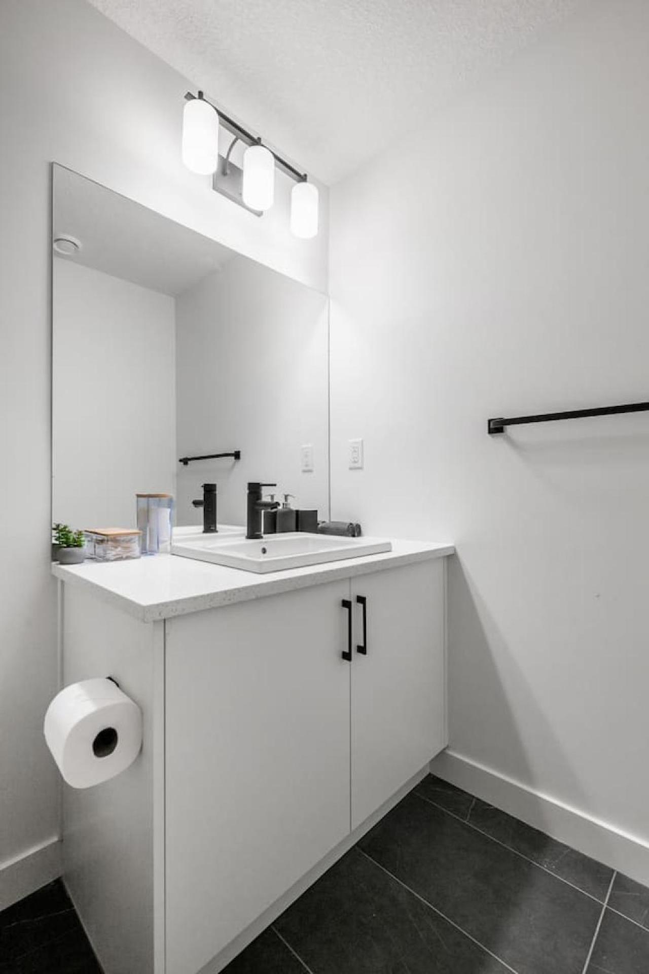 New Luxury Rated Aspen Home, Incl. Free Banff Pass Calgary Ngoại thất bức ảnh