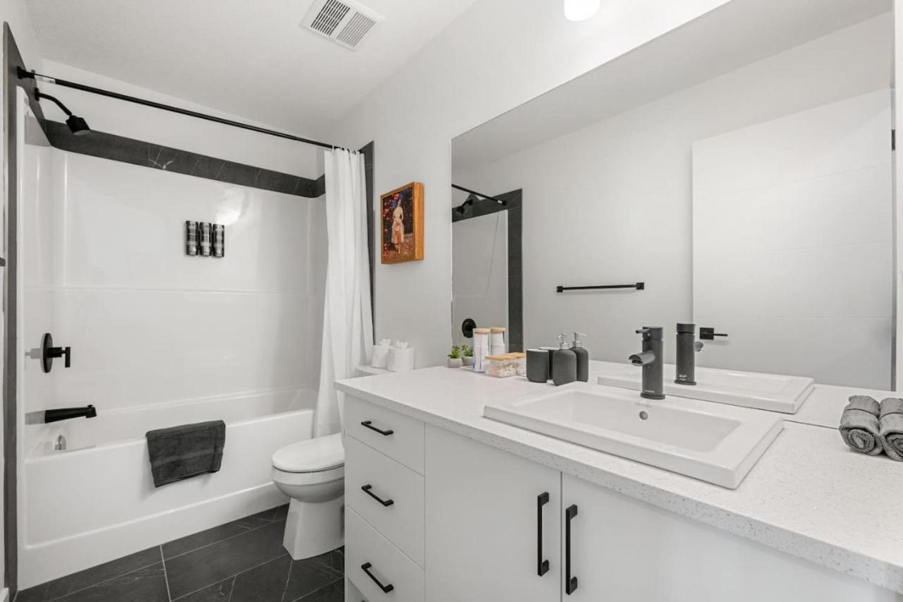 New Luxury Rated Aspen Home, Incl. Free Banff Pass Calgary Ngoại thất bức ảnh