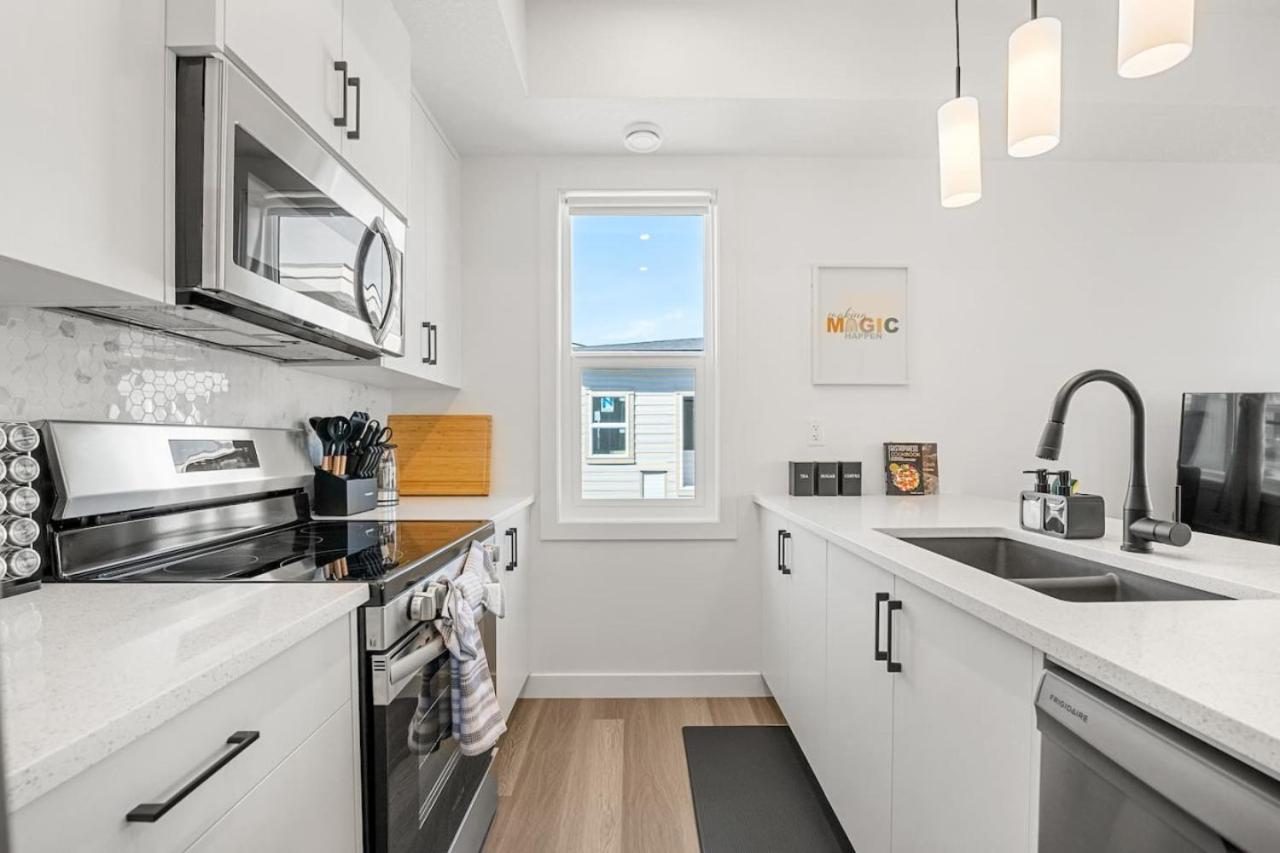 New Luxury Rated Aspen Home, Incl. Free Banff Pass Calgary Ngoại thất bức ảnh